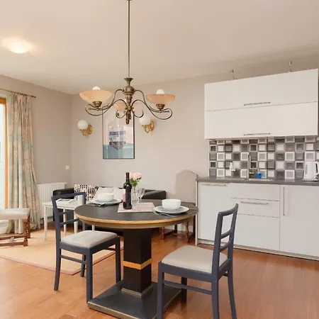 Elegancki W Centrum Gdyni Z Parkingiem By Renters Apartamento *