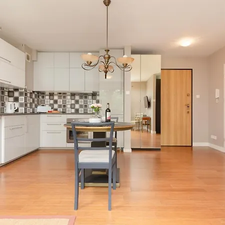 Elegancki W Centrum Gdyni Z Parkingiem By Renters Apartment