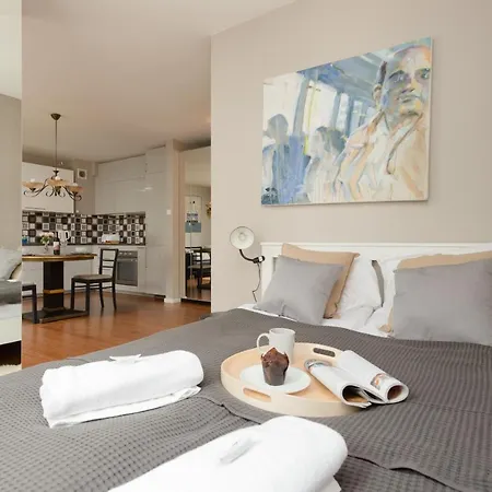 Elegancki W Centrum Gdyni Z Parkingiem By Renters Gdynia