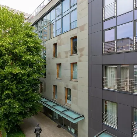 Elegancki W Centrum Gdyni Z Parkingiem By Renters Appartamento