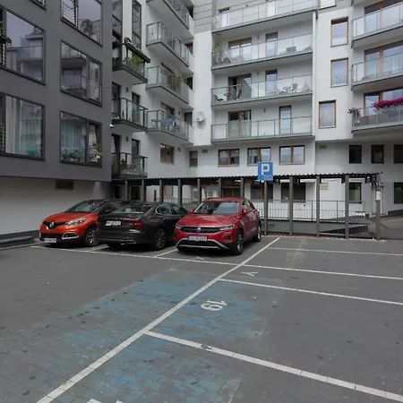 Elegancki W Centrum Gdyni Z Parkingiem By Renters Appartamento Gdynia