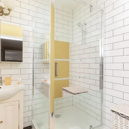 Elegancki W Centrum Gdyni Z Parkingiem By Renters Apartamento