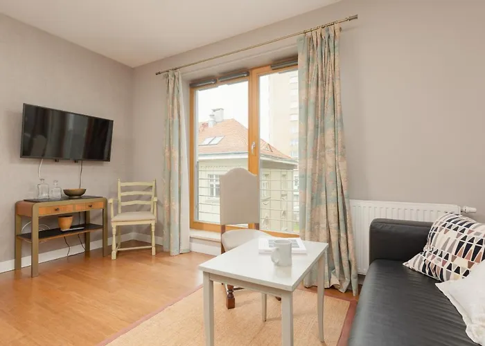 Apartment Elegancki W Centrum Gdyni Z Parkingiem By Renters Gdynia