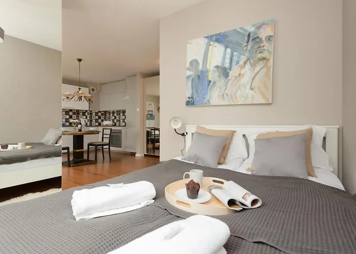 Elegancki W Centrum Gdyni Z Parkingiem By Renters גדינייה